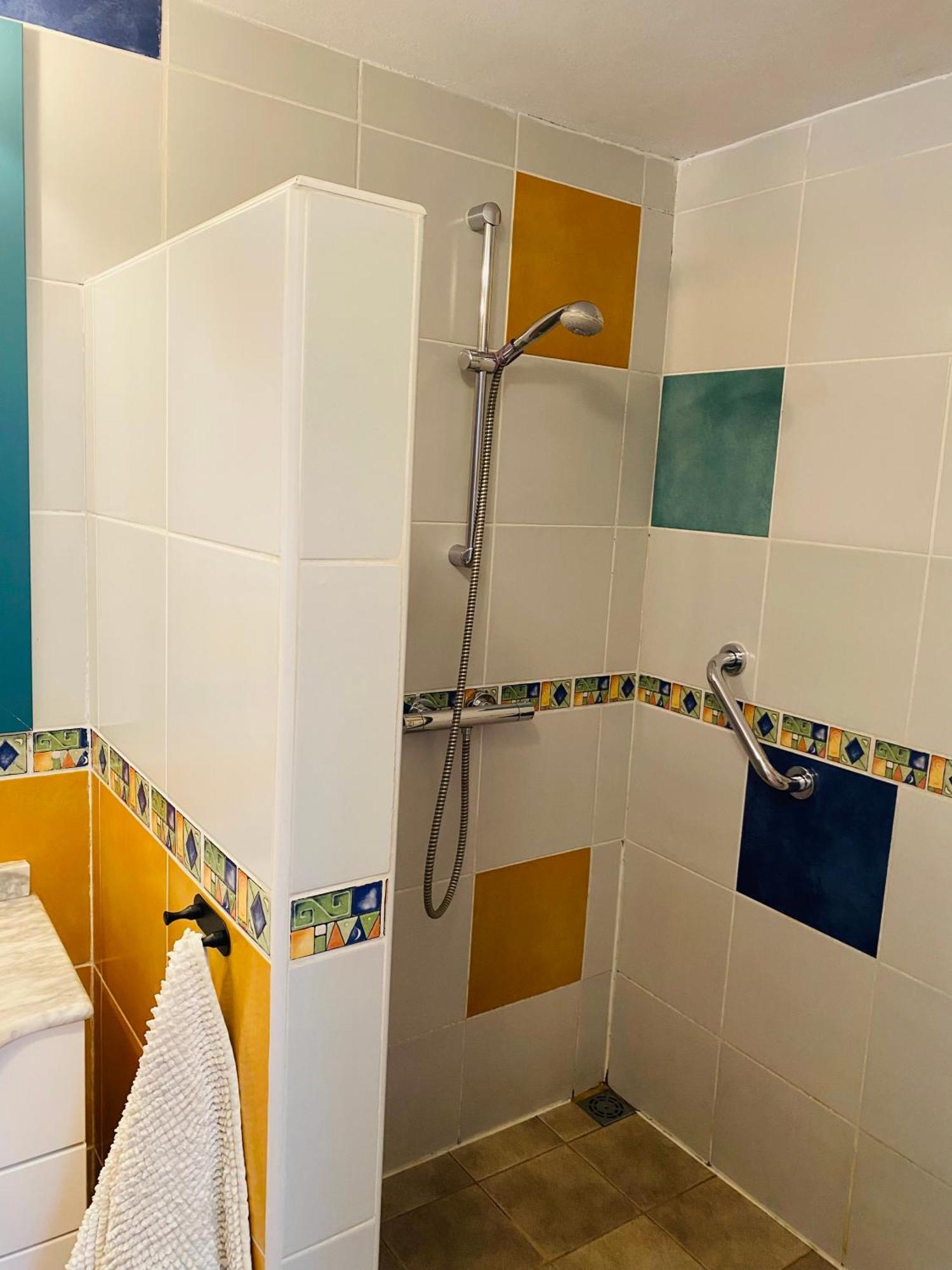 Room With Bathroom In Private House Casa Mar Torrox Eksteriør bilde